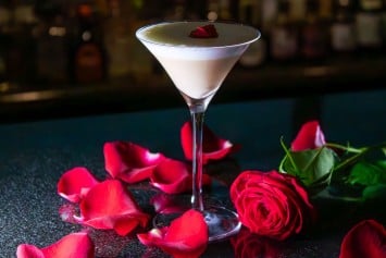 【2月限定】Valentine's Day Cocktails バレンタインデーカクテル
